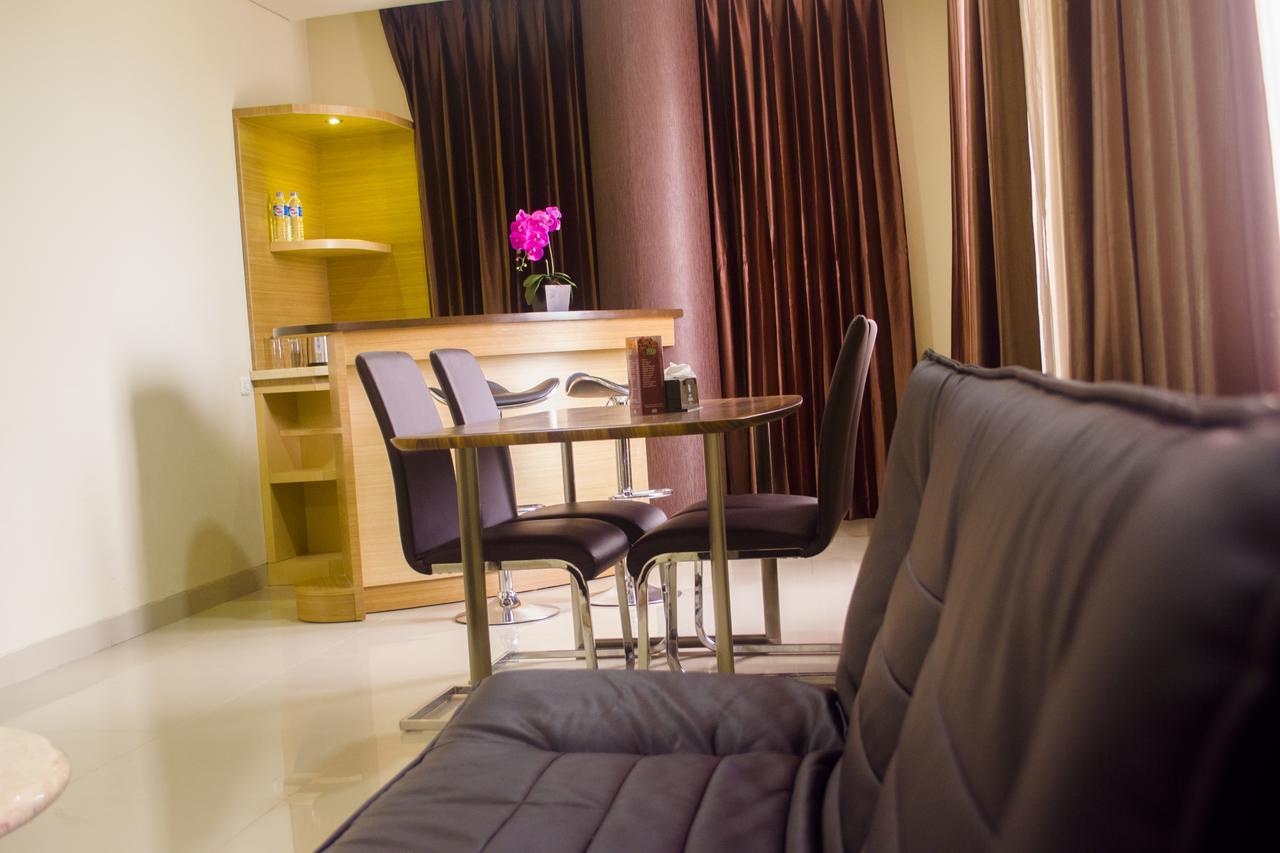 Grand Parama Hotel Tanjung Redep Exterior foto